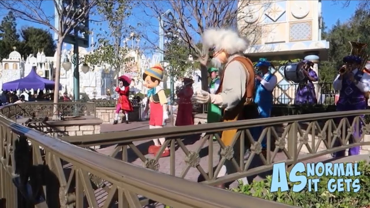 Disneyland Mini Show, February 2022 | Disneyland Entertainment