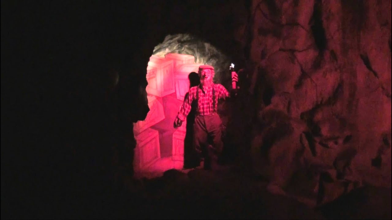 Mine of Lost Souls Dark Ride Haunted House Attraction Canobie Lake Park HD POV 1080p