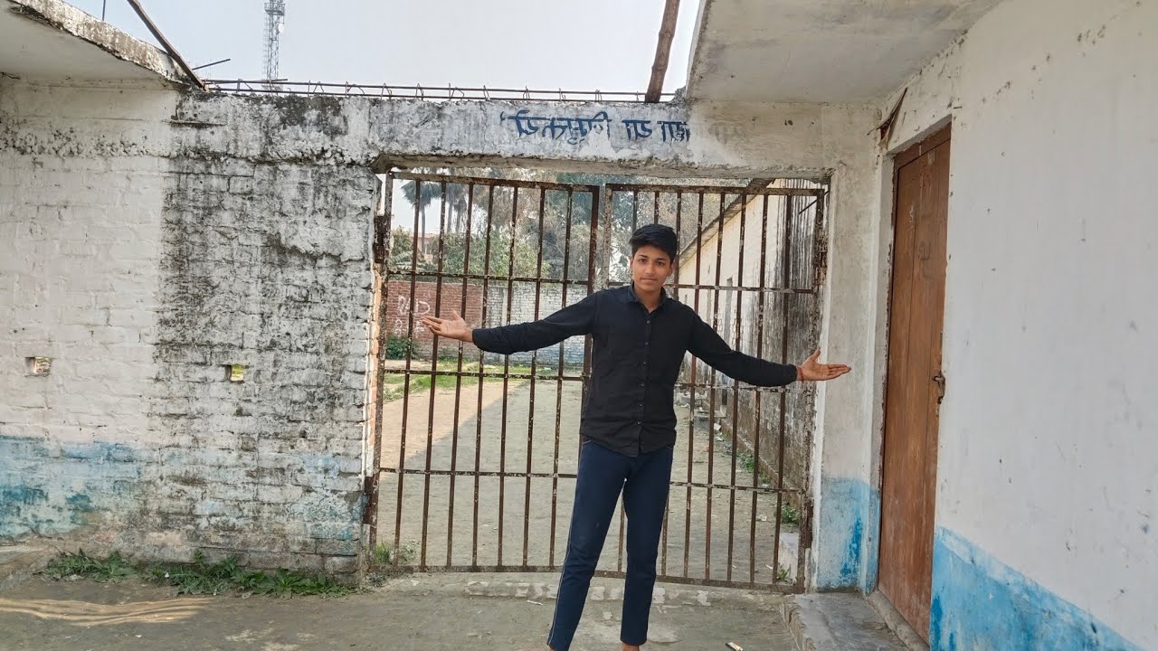मेरा बचपन का स्कूल।🏫🎒