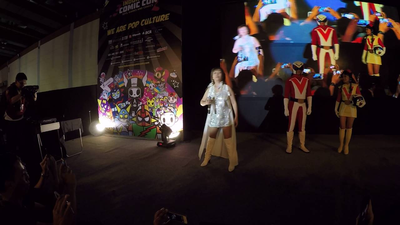 Horie Mitsuko - Voltes V Opening Song at Indonesia Comic Con 2016 (ICC)