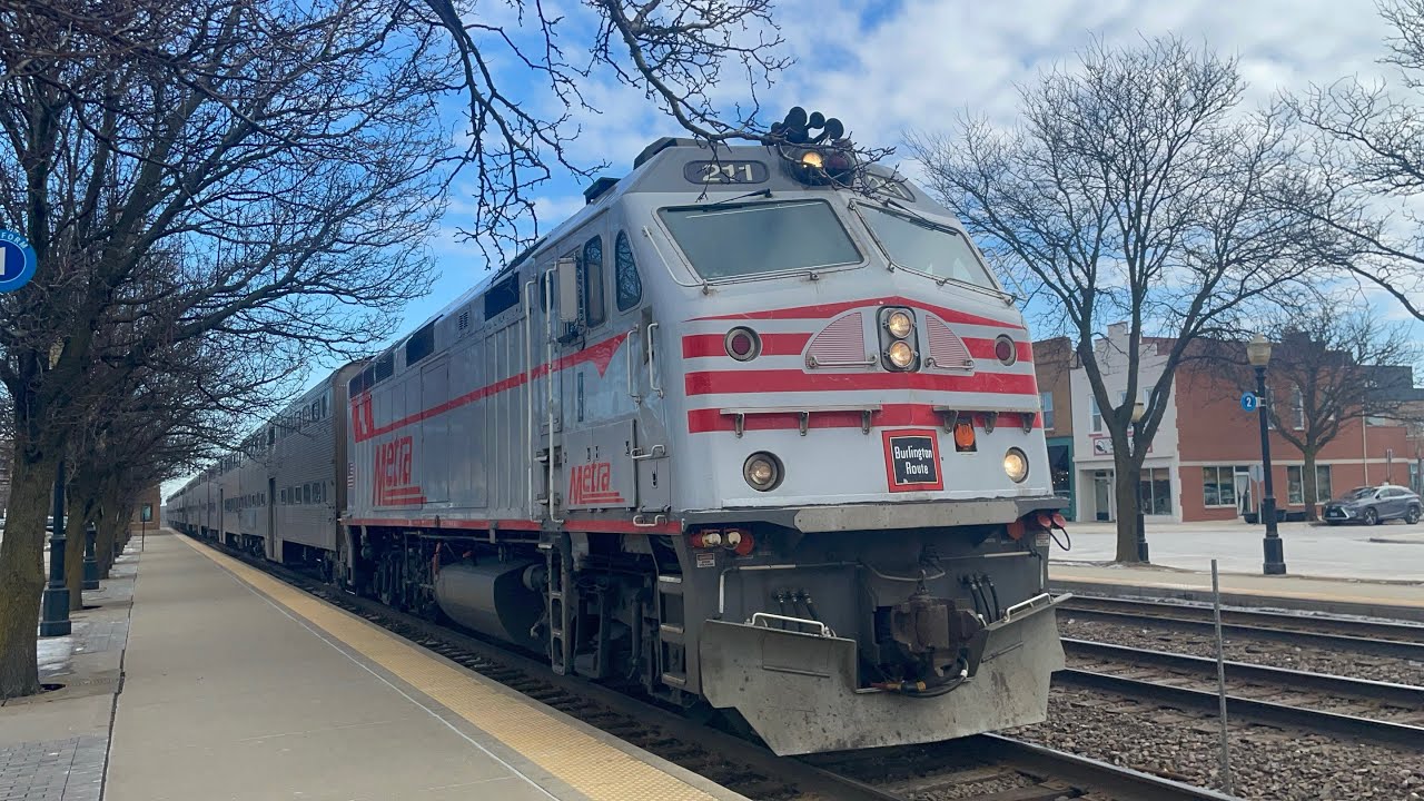 Lagrange railfanning 2/8/26 FT. Montana rail link SD70ACE and Metra 211