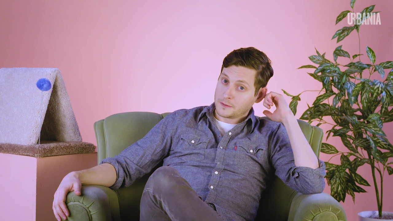 Julien Corriveau et les chats - La Presse+ x Urbania