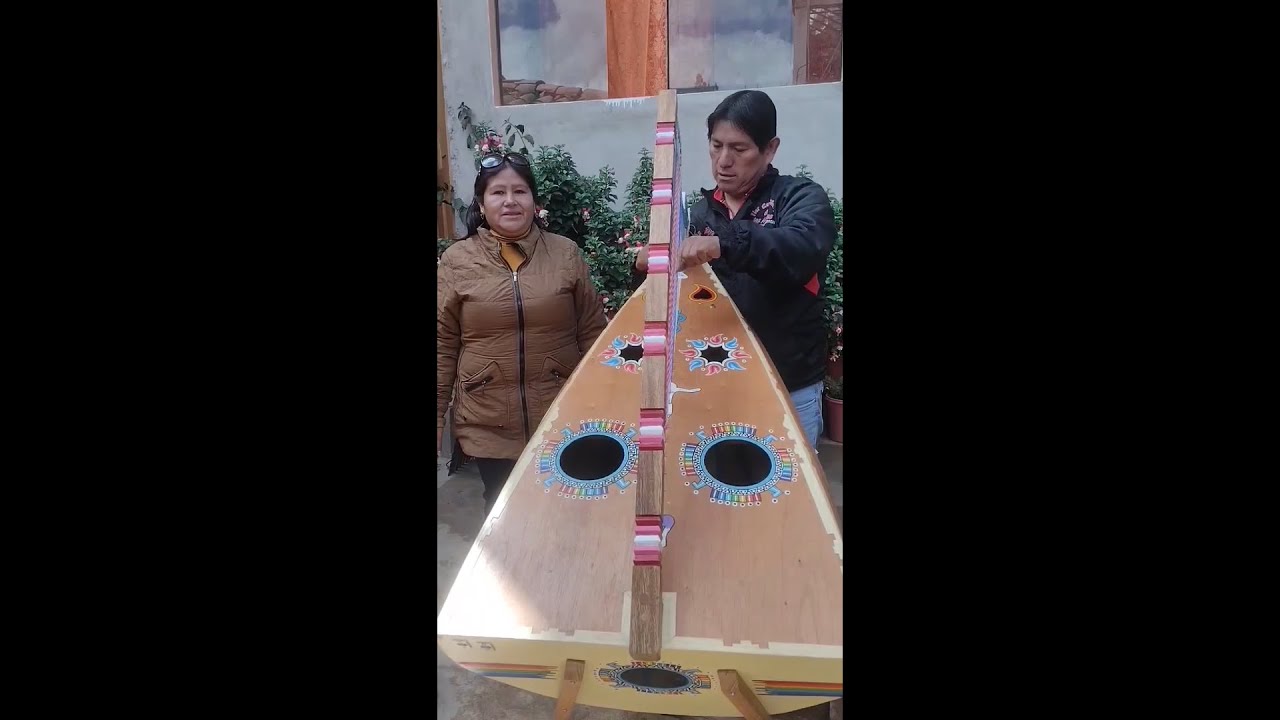 HUAYNO SENTIMENTAL ARPA & VIOLIN / ZENAIDA HUAMANI & PUKACHA DE UMAMARCA