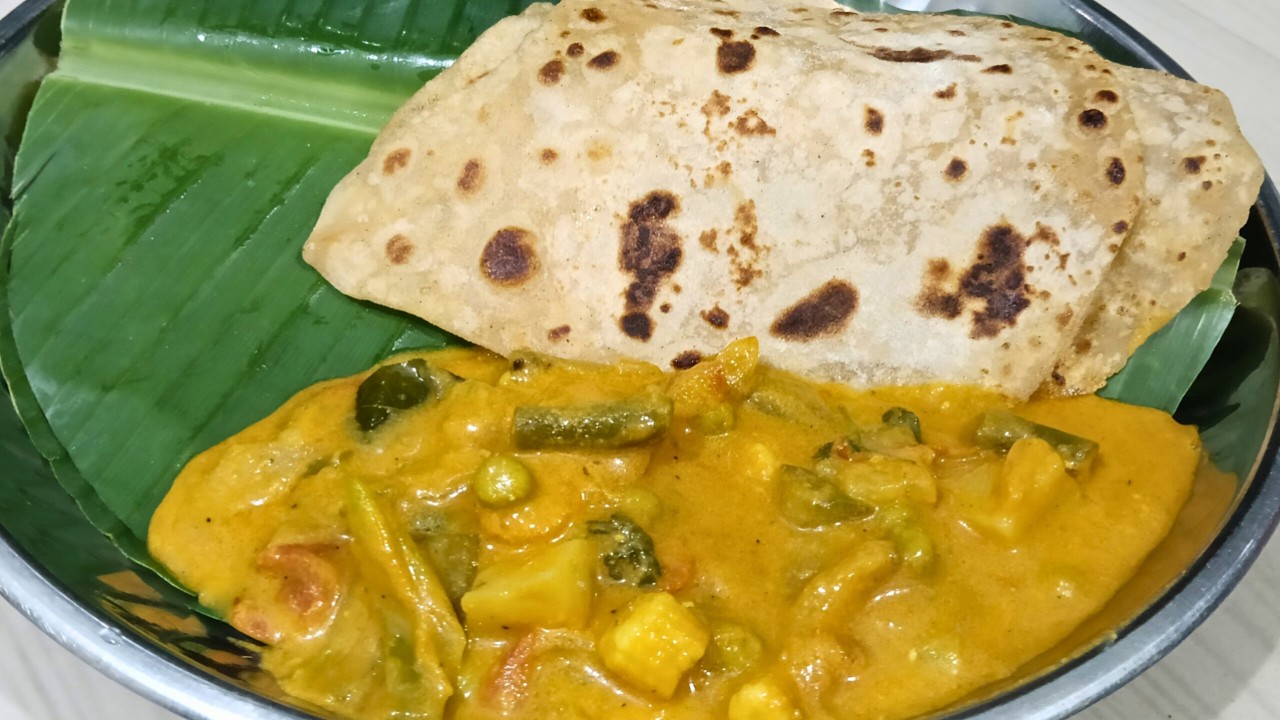 சப்பாத்தி பூரிக்கு வெஜ் குருமா | Chapathi Kurma Recipe In Tamil | Side Dish For Chapati & Roti, Puri