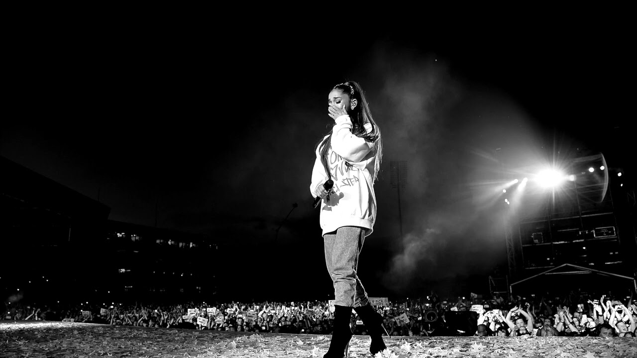 Ariana Grande - I wish i hated you (empty arena)