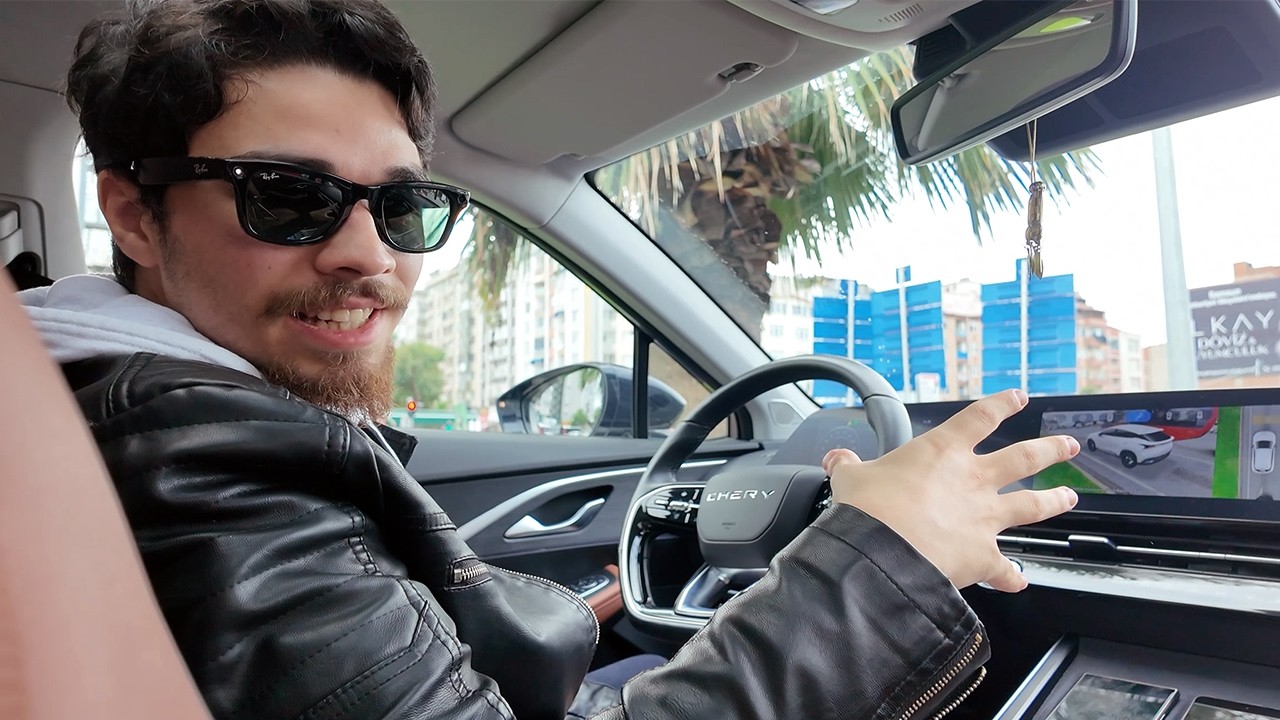 Ailemin Arabasını Kaçırıp Oyuncakçı Soydum