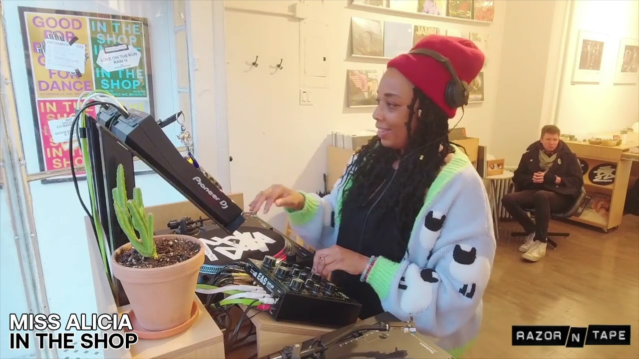 Miss Alicia - In The Shop