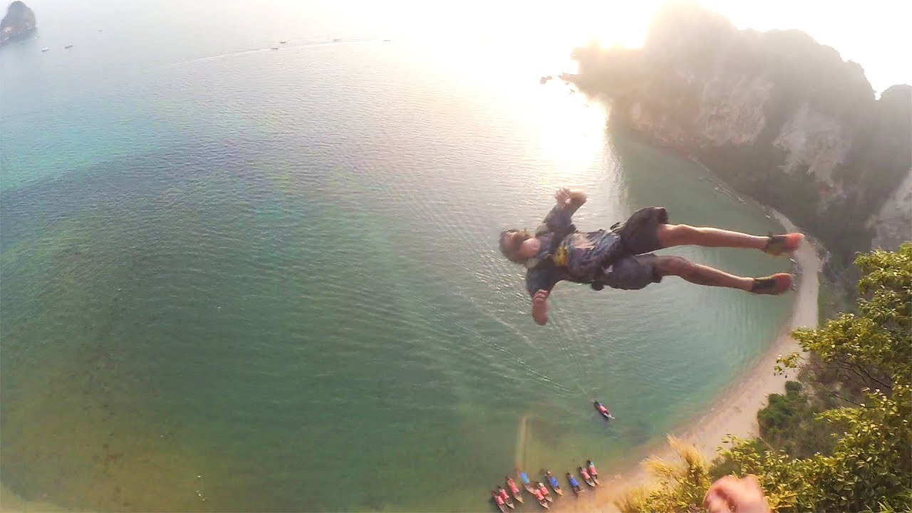 CRAZY JUMP AT TROPICAL BEACH!