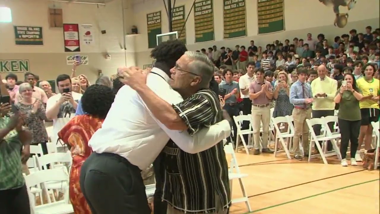 Kwity Paye's Jersey Retired by Bishop Hendricken