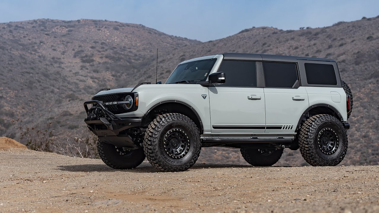 Black Rhino Primm on Ford Bronco II