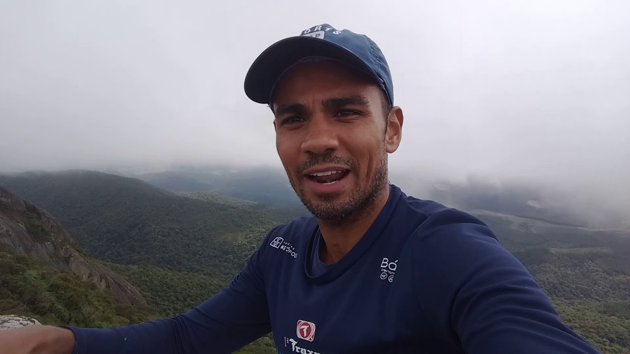 A triunfante chegada ao Pico do Selado, em Monte Verde - MG