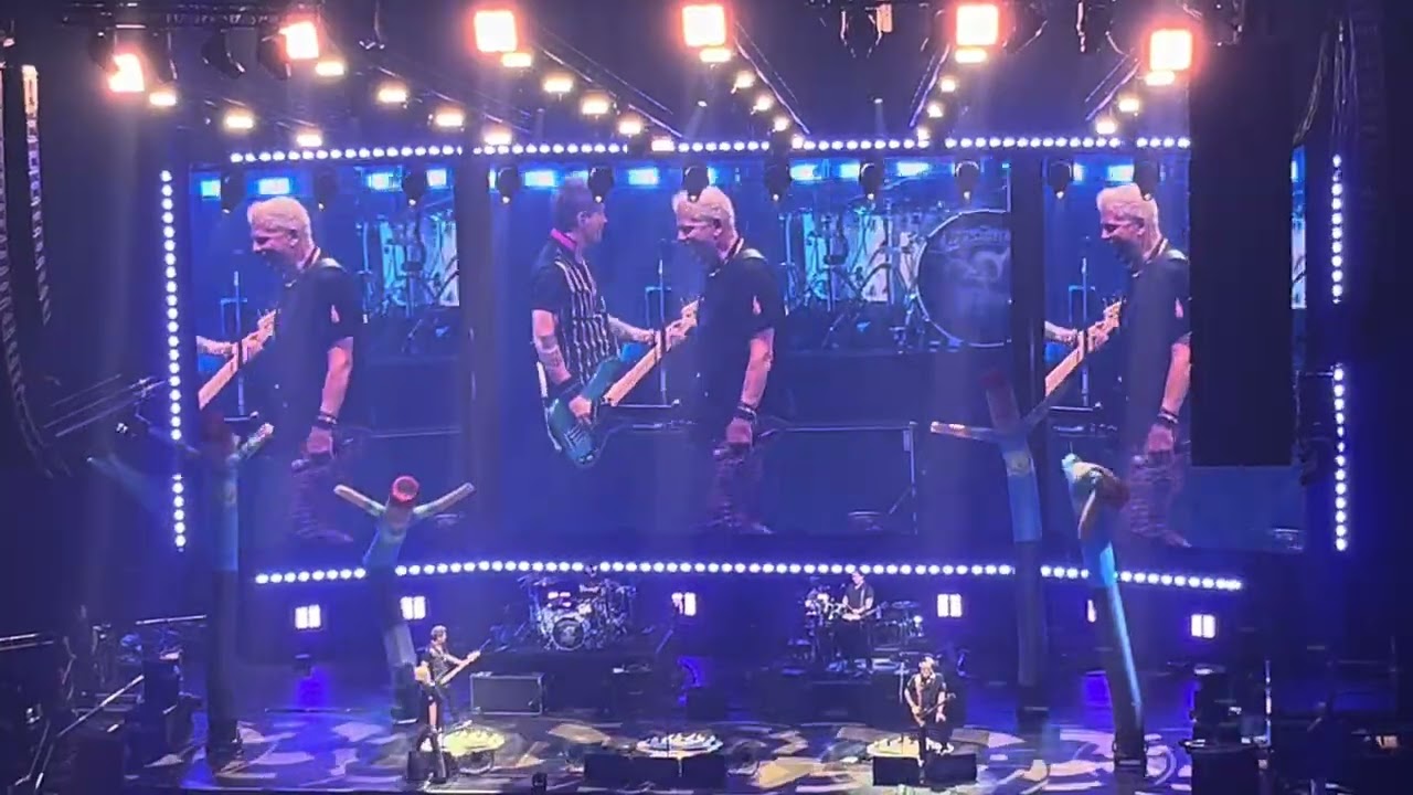 THE OFFSPRING - PRETTY FLY ( FOR A WHITE GUY) MADRID 26/09/2025