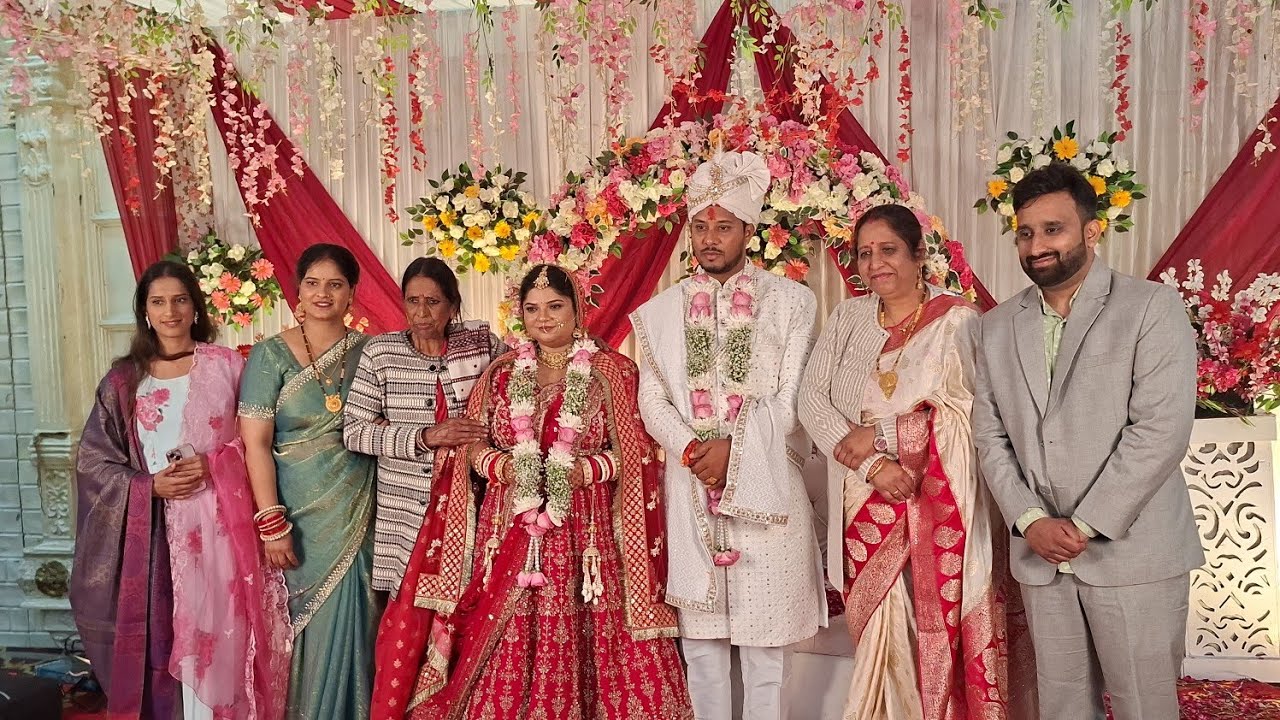 हम चले शादी में ॥Family In The Wedding🥳✨ #wedding #familyvlog #vlog 