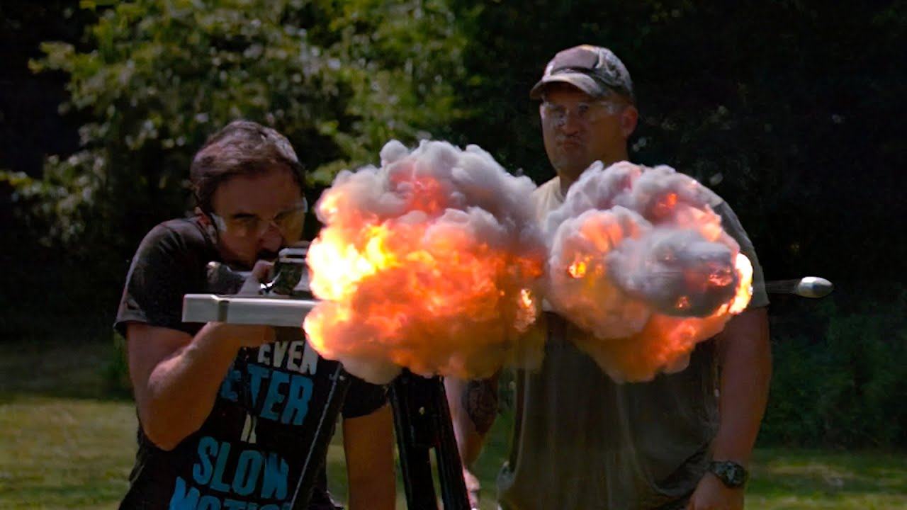 Самая мощная вспышка при выстреле &mdash; 100 000 кадров в секунду &mdash; The Slow Mo Guys @KentuckyBallistics
