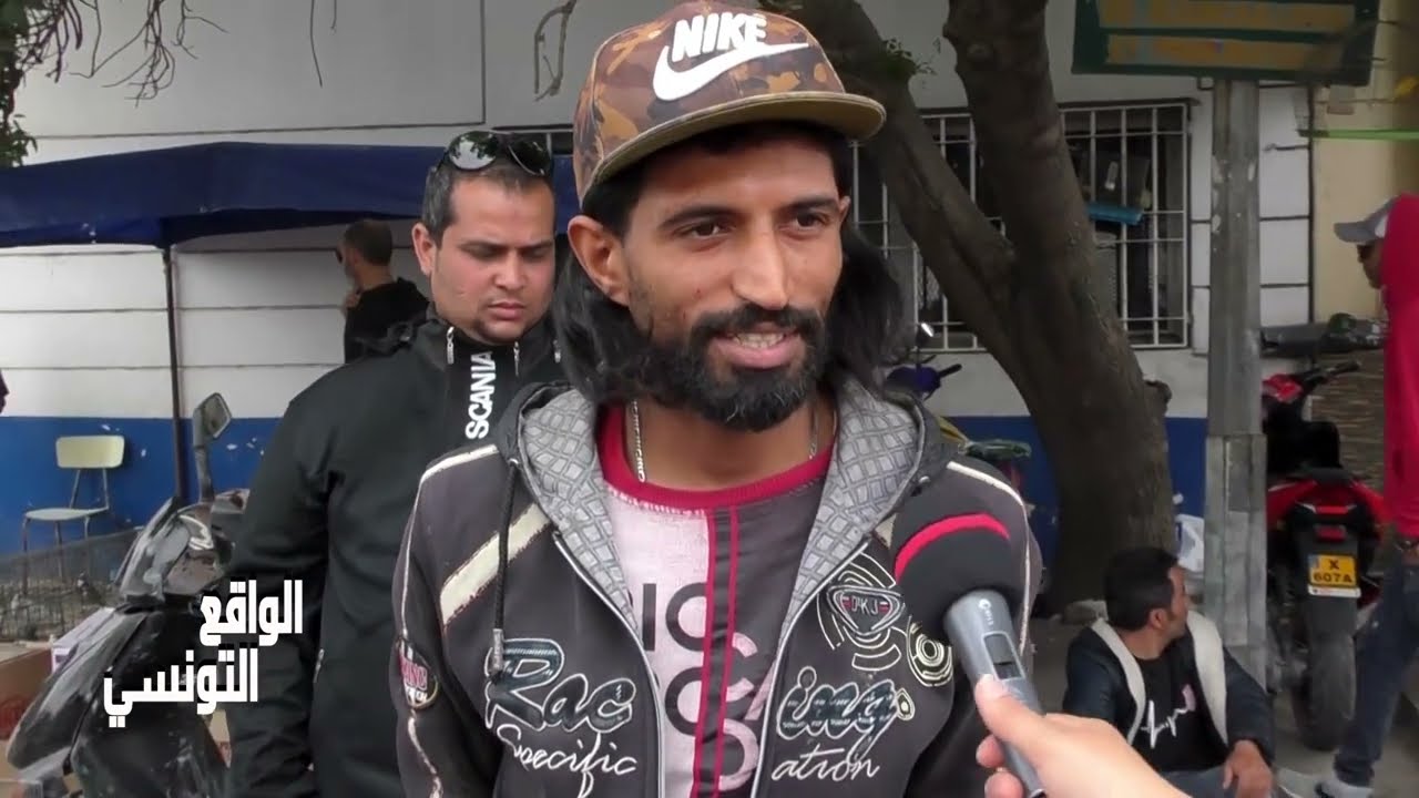 جولة في سوق المنصف باي تونس---عشاق الطيور