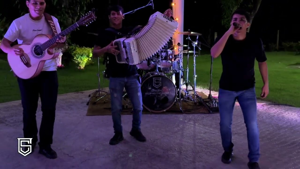 Popurri De Cumbias - Grupo Sofisticado (En Vivo)
