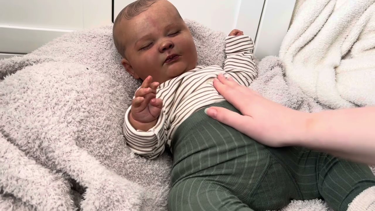 Changing realborn Joseph 3 months !