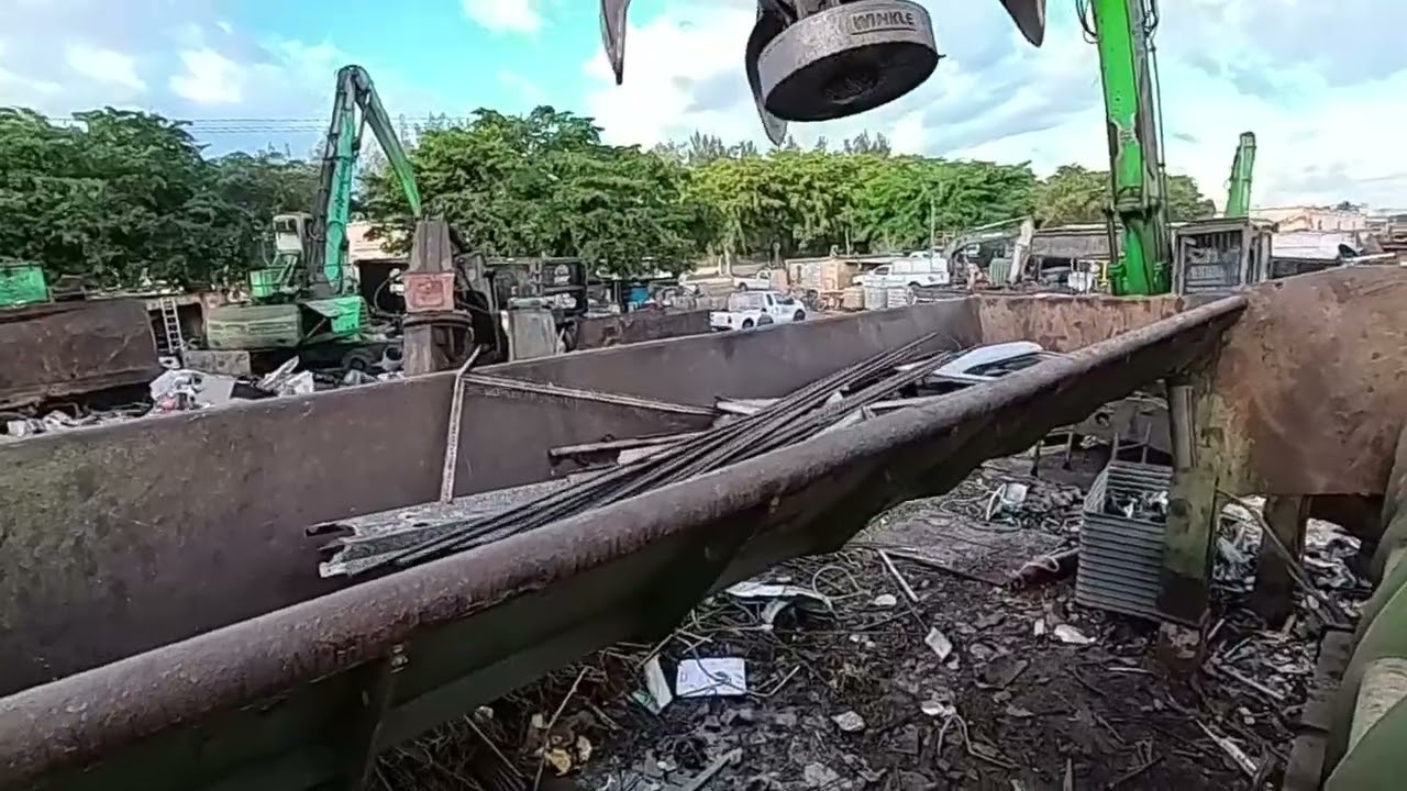 Heavy revar; an extreme test for the shredder
