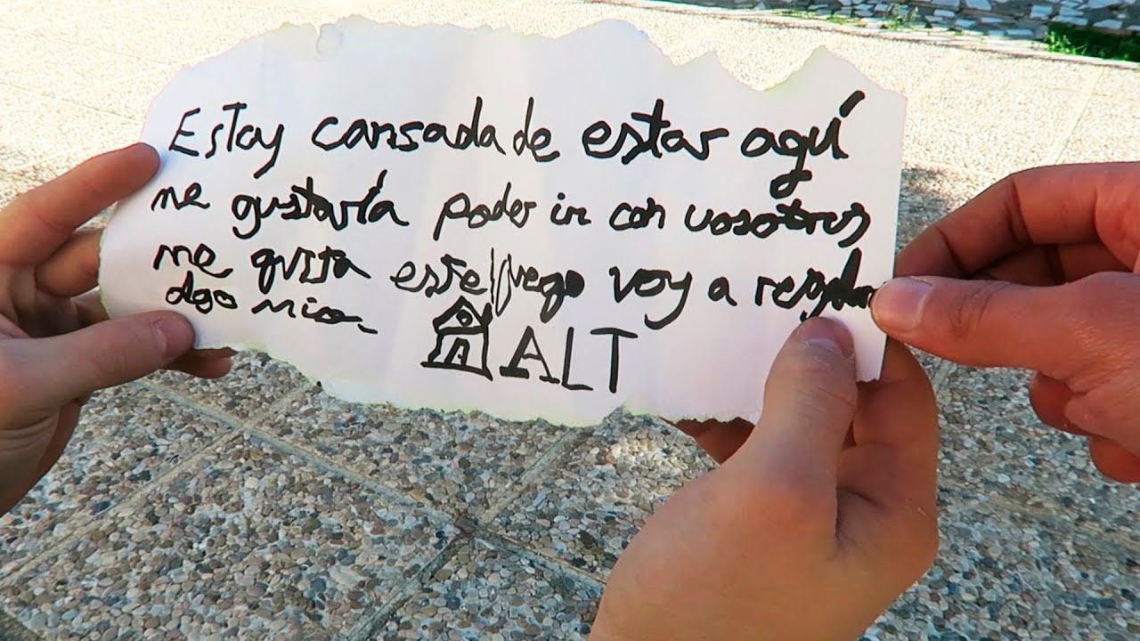 LA NIÑA NOS DEJA UNA NOTA EN UN CEMENTERIO | Las llaves misteriosas