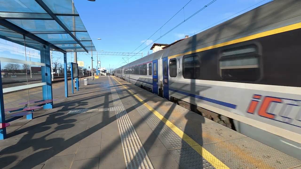 EU160-082 z IC "SZKUNER"