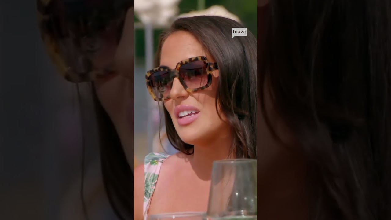 Drama al fresco. #RHORI #RealHousewivesOfRhodeIsland #RosieDiMare #JoEllenTiberi