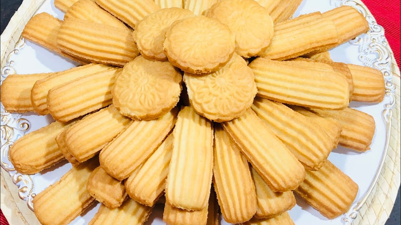 بسكوت العيدالاقتصادي في الخلاط من غير زبده ولا سمنه تووووووحفه جدا😋✌🏻شكل وطعم لذيييذ فاطمه ابوحاتي