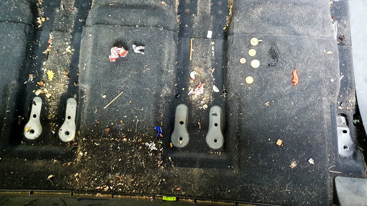 deep cleaning car Toyota Corolla Verso 2