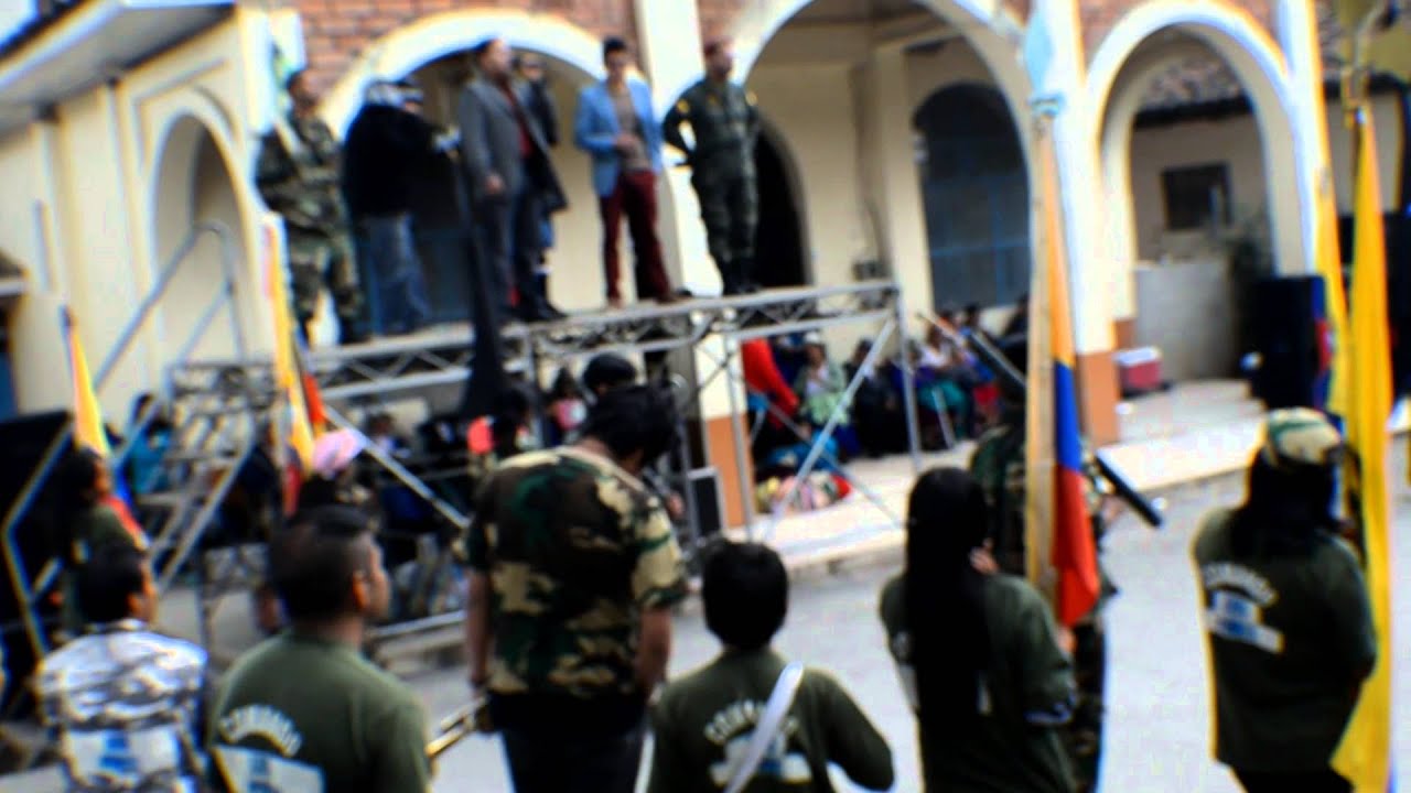CACHOS CON LOS AMIGOS DE RADIO CANELA
