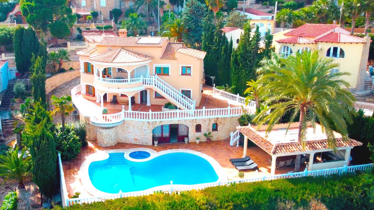 Exclusiva villa en venta en CALPE con maravillosas vistas al MAR