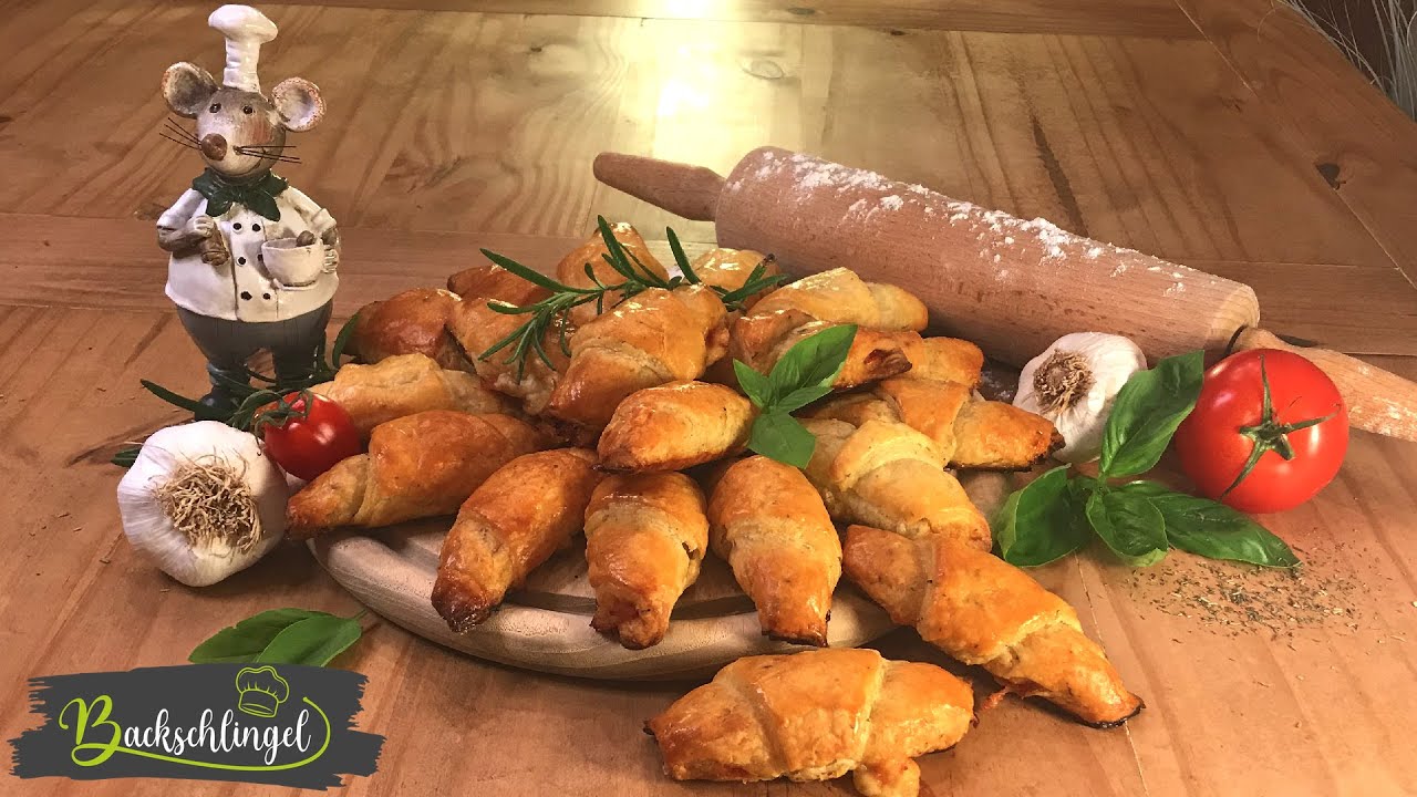 Kleine Pizza-Croissants 🍕🥐 aus Quark-Blätterteig mit Hawaii-Füllung / Partysnack | Backschlingel