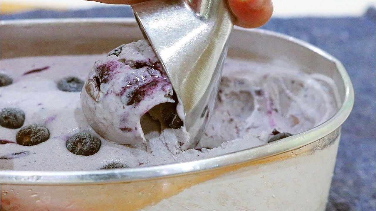 蓝莓冰淇淋食谱|无炼奶，无冰淇淋机|How To Make Blueberry Ice Cream Recipe| No Condensed Milk, No Ice Cream Machine