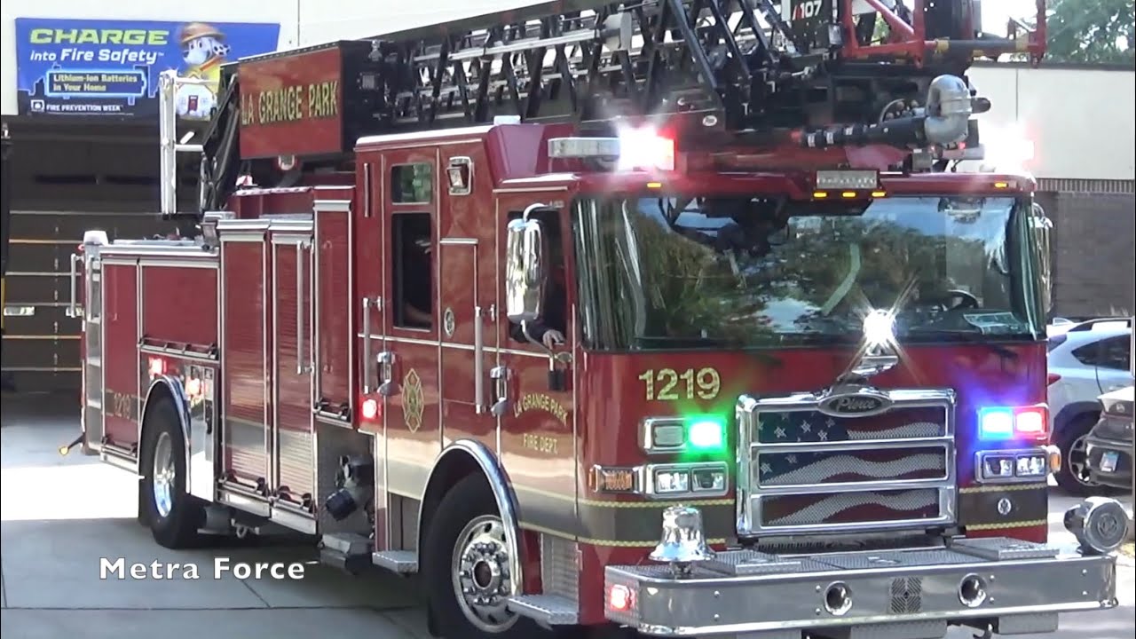 La Grange Park IL Fire Dept Truck 1219 & Ambulance 1214 Responding
