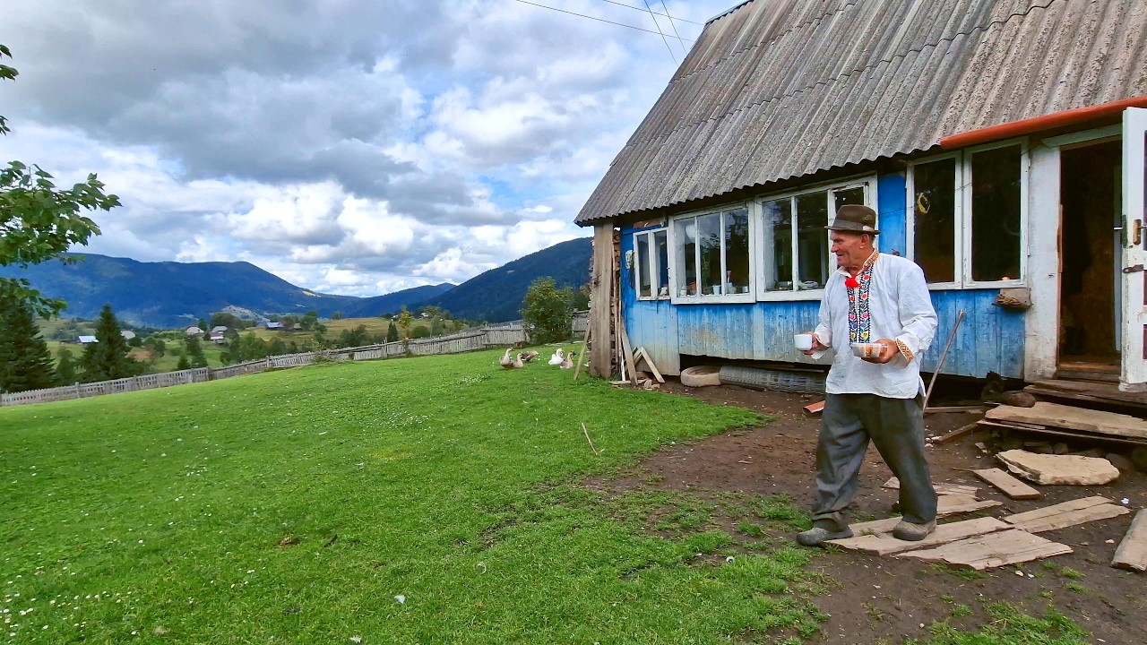 72 Years in the Mountains — Mr. Fedor’s Life in a Carpathian Village Far from Civilization