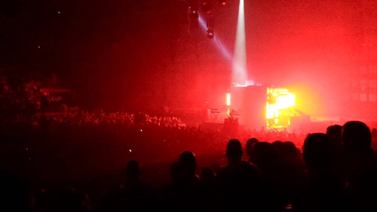 Zillion @ Sportpaleis, Antwerp - Anonymous Hackers feat Frank Verstraeten
