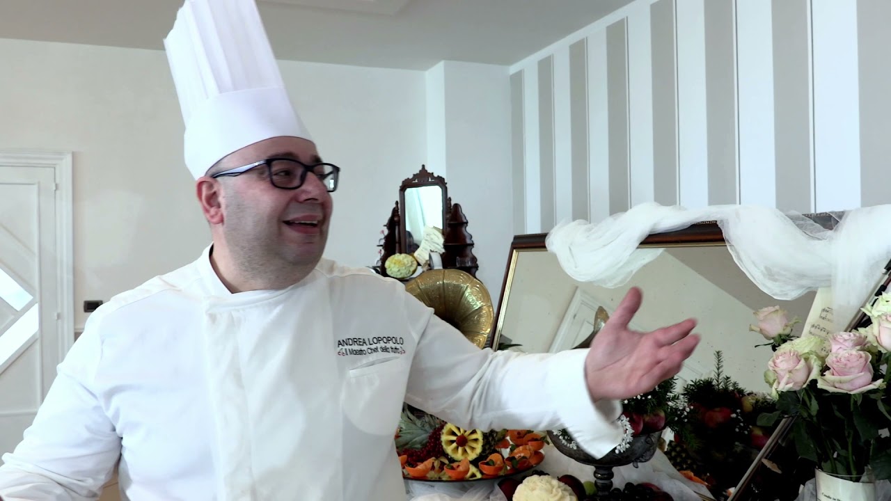 BUFFET DI FRUTTA SINFONIA DI FRUTTA. Il dietro le quinte del nostro servizio.