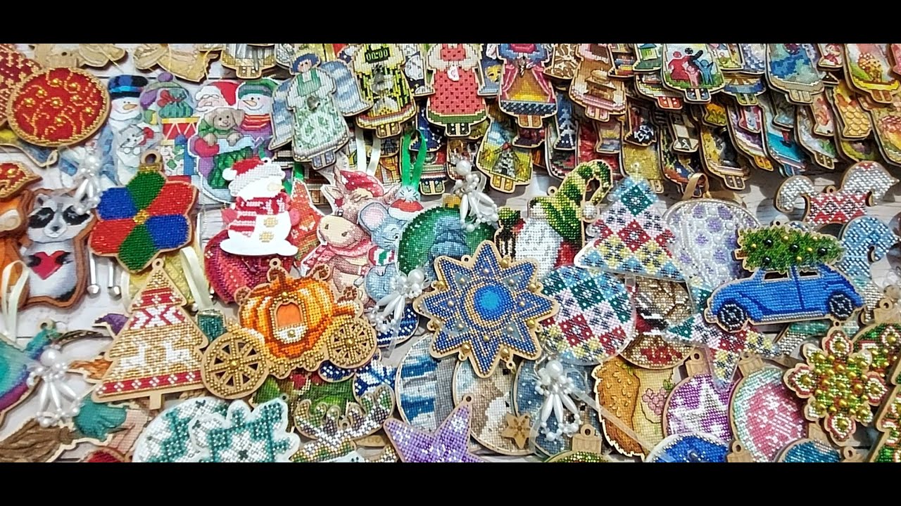 74. Моя колекція вишитих іграшок на ялинку (122 шт.)