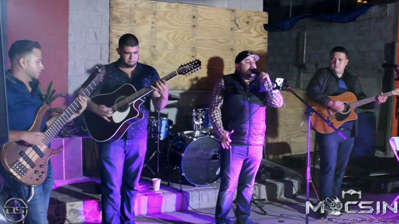 Ultimo Escuadron - Como Rayo (En Vivo)