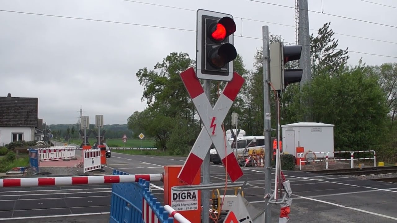 Spoorwegovergang Bissendorf // Railroad Crossing // Bahnübergang (D)