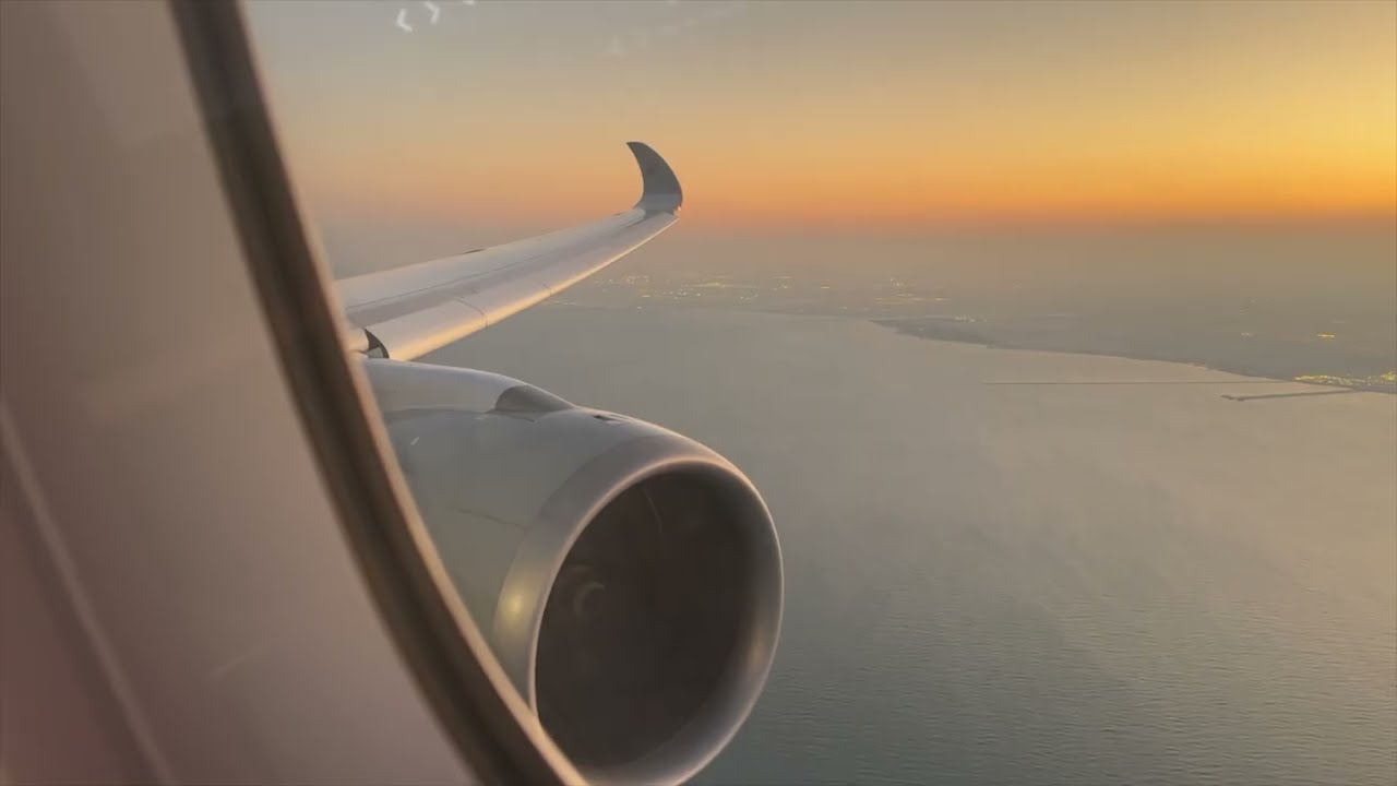 Sunset Landing into Doha on A350-1000 | Doha, Qatar | Airbus A350-1000 | Qatar Airways | QR740 | 4K