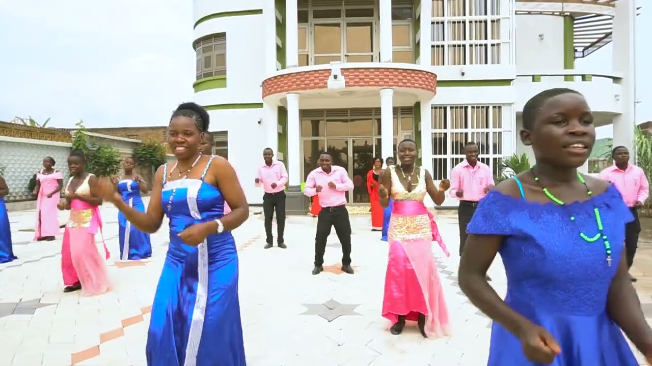 Ekelezia by Nazareth Singers kamukumbi. 
