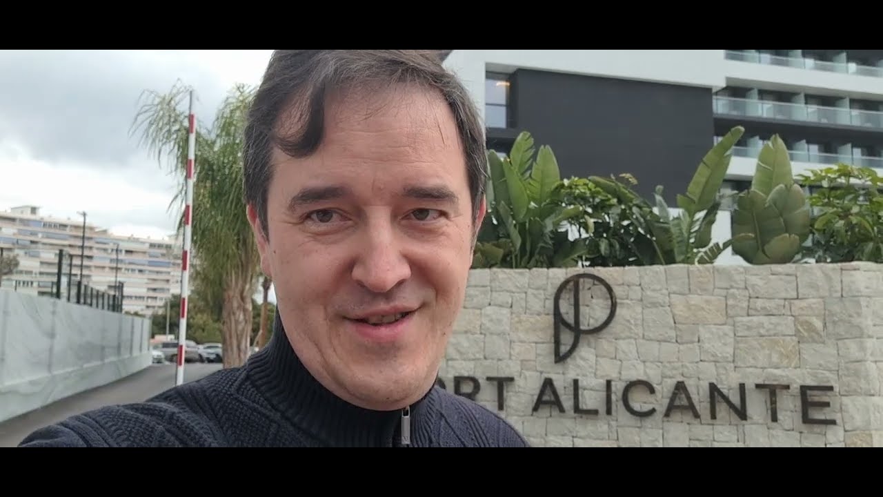 Hotel Port Alicante City & Beach Отель в Аликанте
