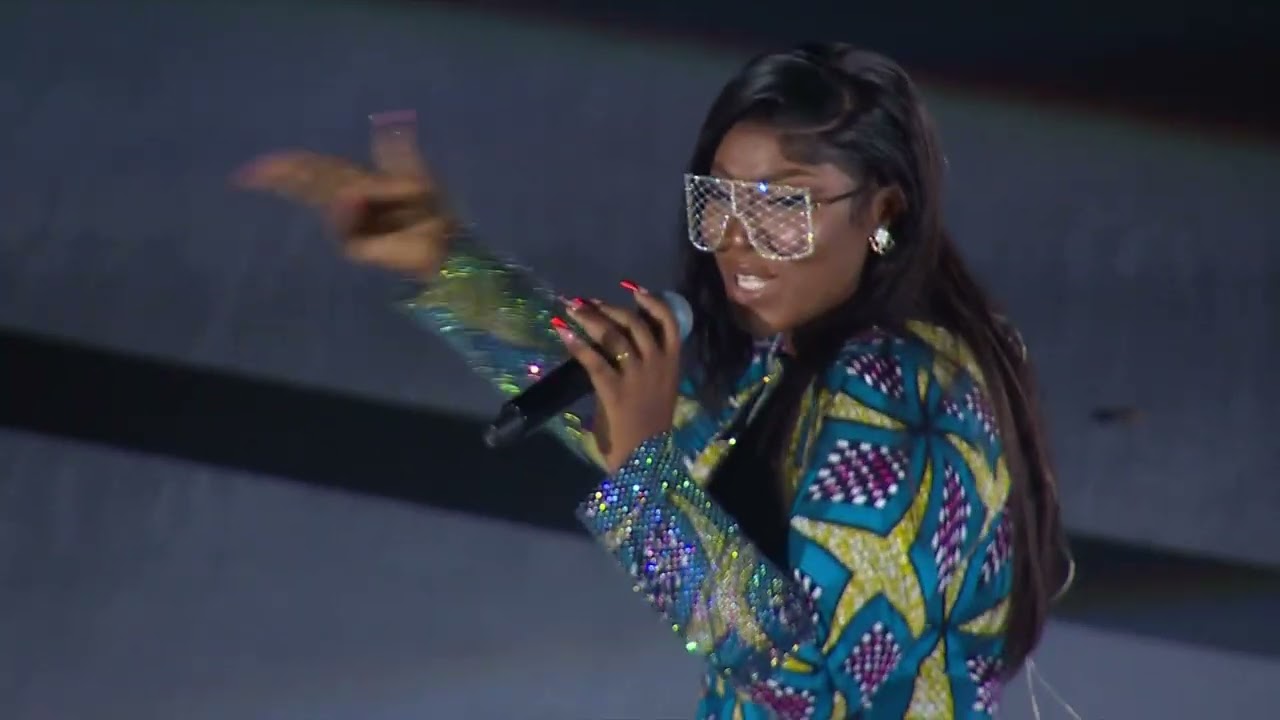 Finale CAN 2023 : Prestation d'Alpha Blondy, Serge Beynaud, Roseline Layo, Didi B et Tam Sir