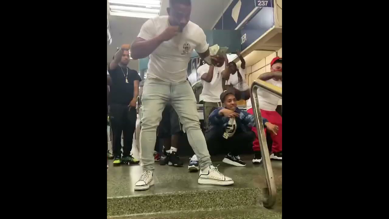 FROSTYDASNOWMAN AND BABY KAPONE NUMBA3 DISSING NHC
