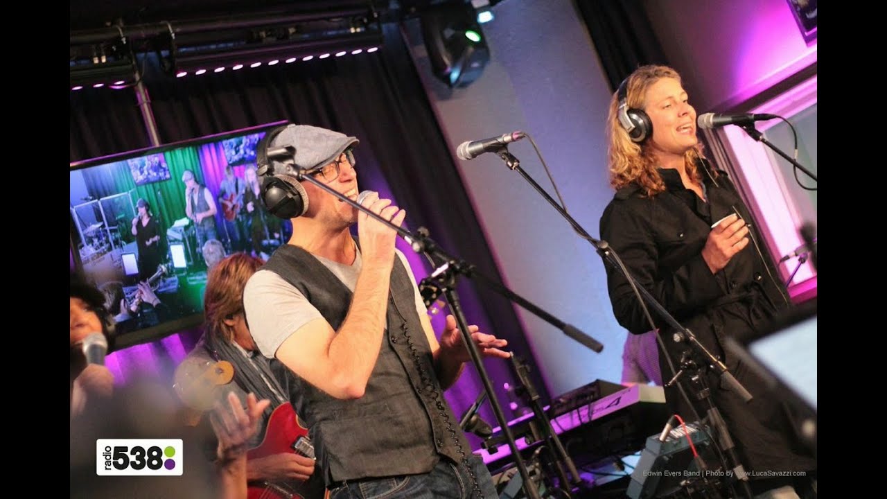 Edwin Evers Band - Earth, Wind & Fire medley | Live bij Evers Staat Op
