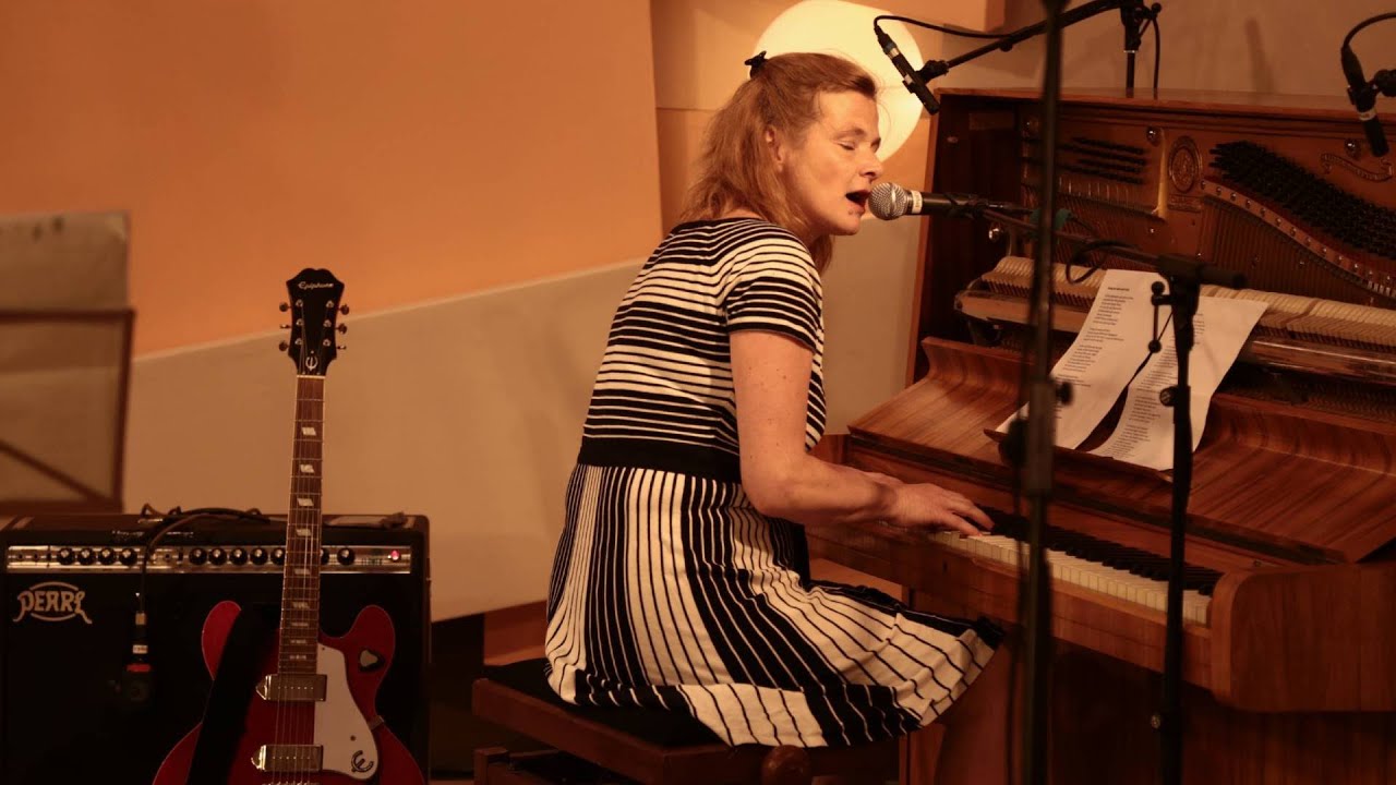 Bernadette La Hengst | Live at Import Export Munich