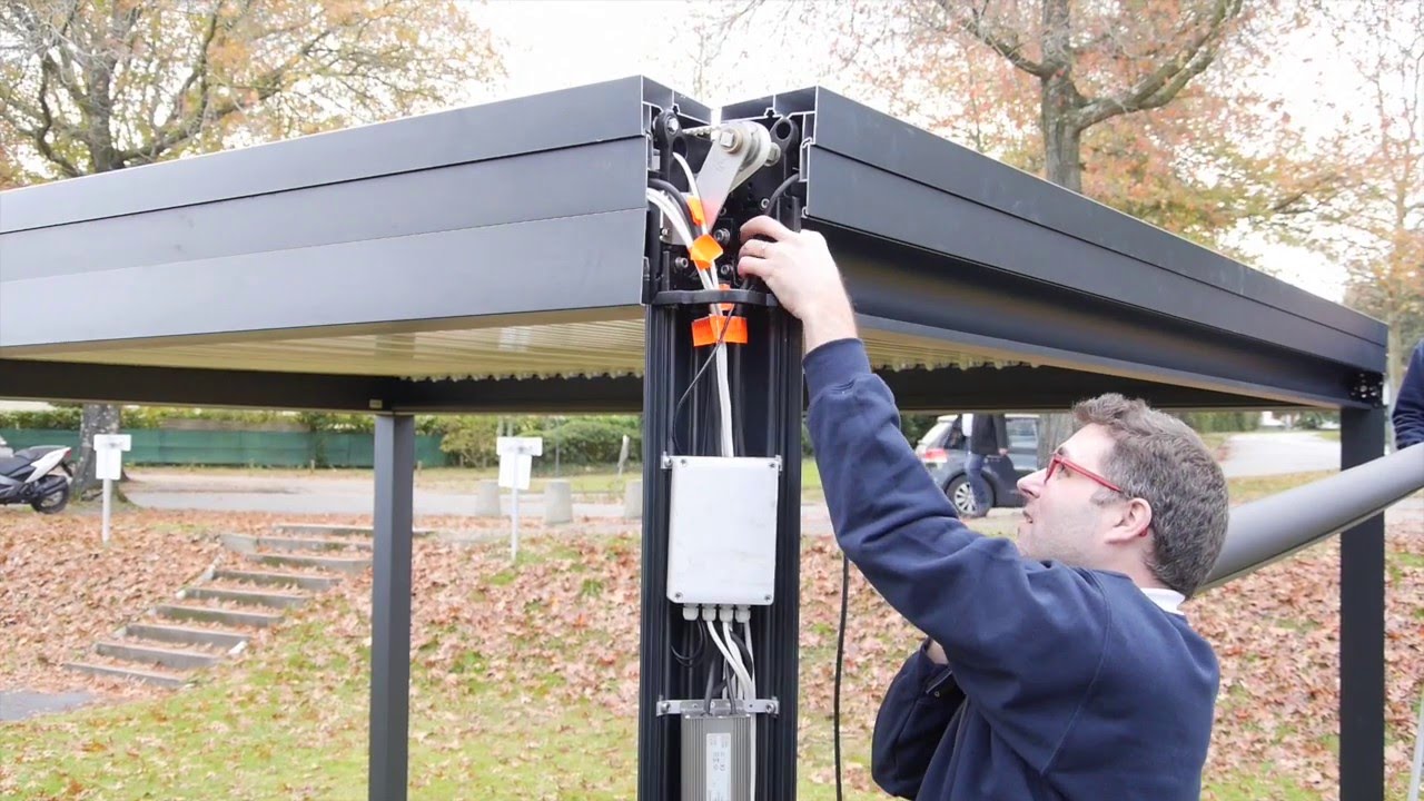 Montage Pergola bioclimatique rétractable PergoKlim par Soliso