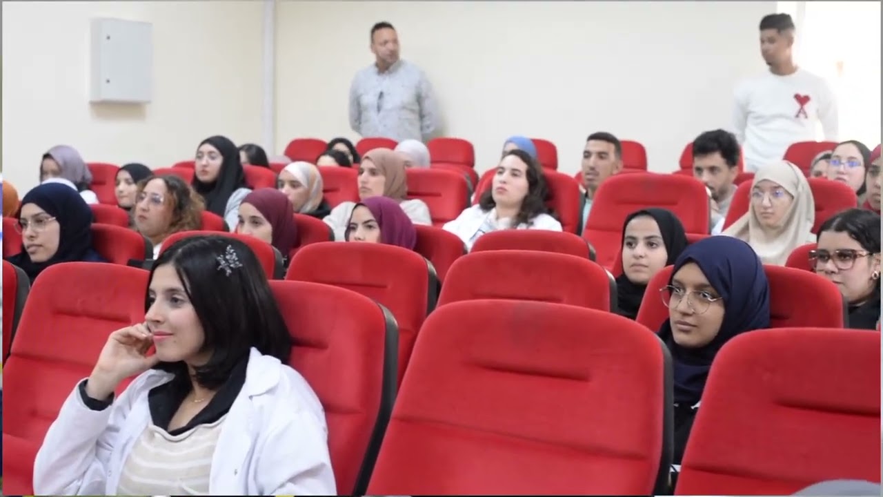كلمة الخبير البيئي مصطفى بنرامل خلال قافلة نور العلمية مركز مهن التدريس بالقنيطرة