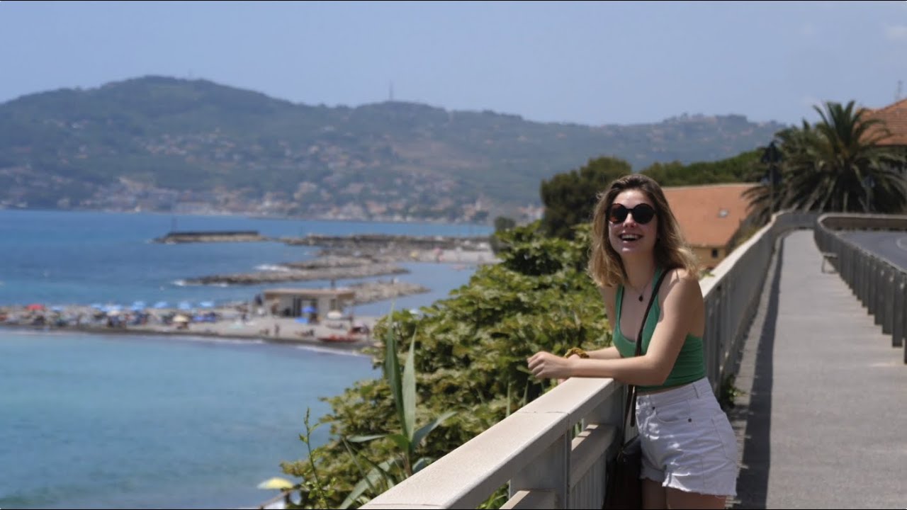 Nina Louise - La mer (reprise Charles Trenet)