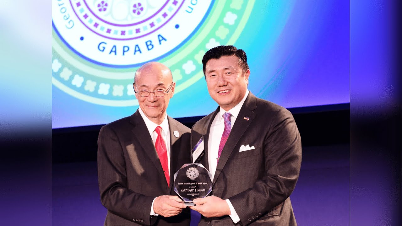 BJay Pak receives the Judge Alvin T. Wong Pioneer Award, GAPABA's Highest Honor | 2021 GAPABA Gala