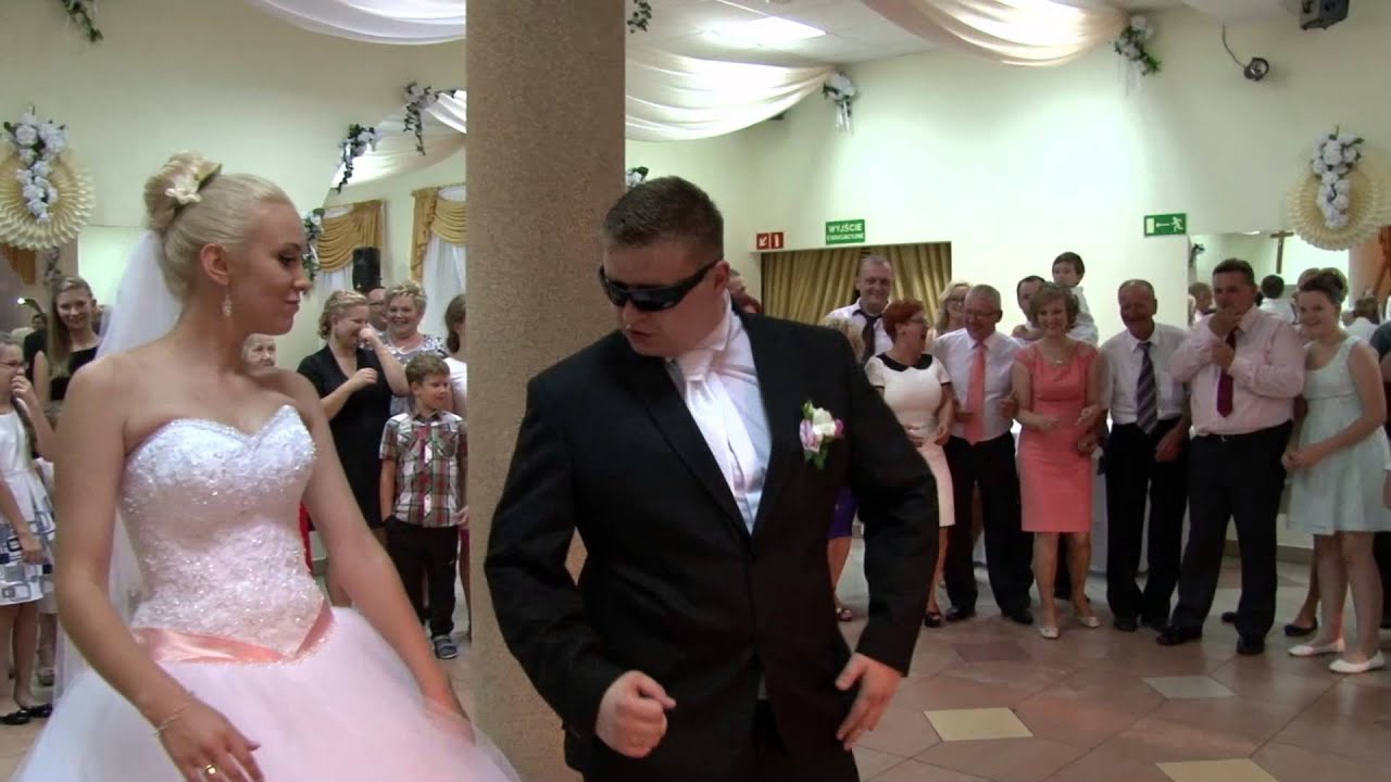 Natalia i Adrian, taniec na wesoło.